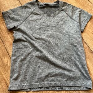Lululemon swiftly tech short sleeved 2.0 race length